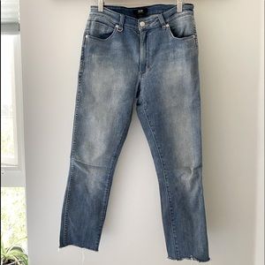 High Rise Light Washed Neuw Jeans